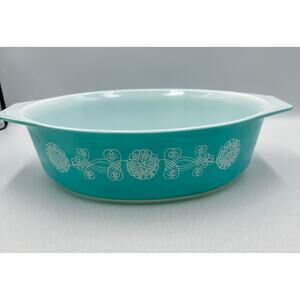 Pyrex 045 Turquoise White Lace Medallion Oval Casserole Dish 2.5 QT